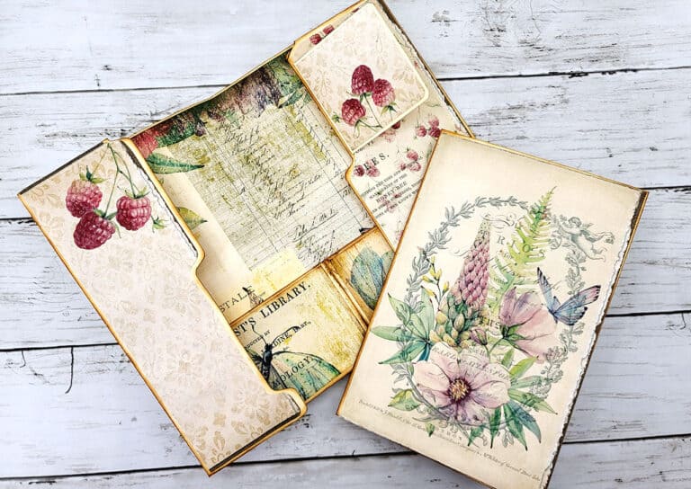 Alice In Wonderland Junk Journal: A Vintage Collection of